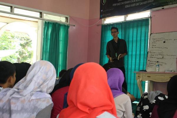 HMI KAFEIS CIPUTAT tweet media