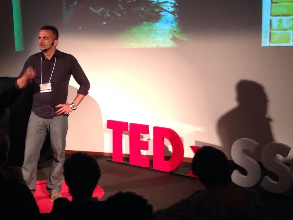 Embedded image permalink