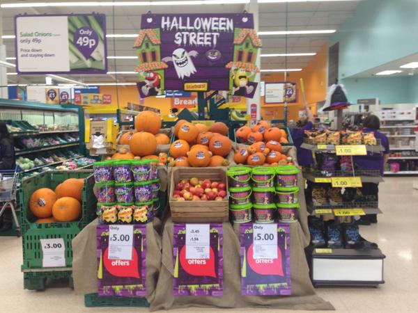 Halloween street <a href="/towcester3293/">Tesco Towcester</a> <a href="/LaurenM45839373/">.</a> <a href="/markwinter1/">Mark Winter</a> <a href="/masterdarter/">James clark</a>