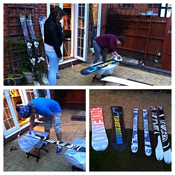 AlexMortlock92's tweet photo. Winter is coming 🏂🎿❄️#SelfService #Iron @jimmymortlock @IndiaSeely http://t.co/wEOSIZLJcf