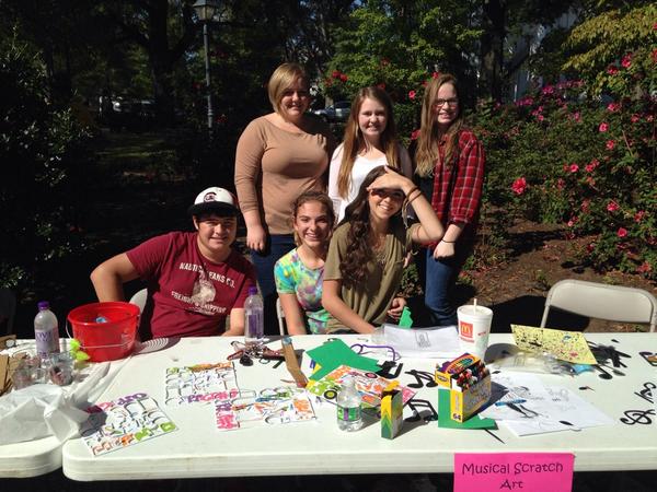 CherawInteract's tweet photo. Working with paint, pipe cleaners, crayons and more! We are having fun! #jazzfeatival2014 #serviceboveself http://t.co/6mqjh9mRem