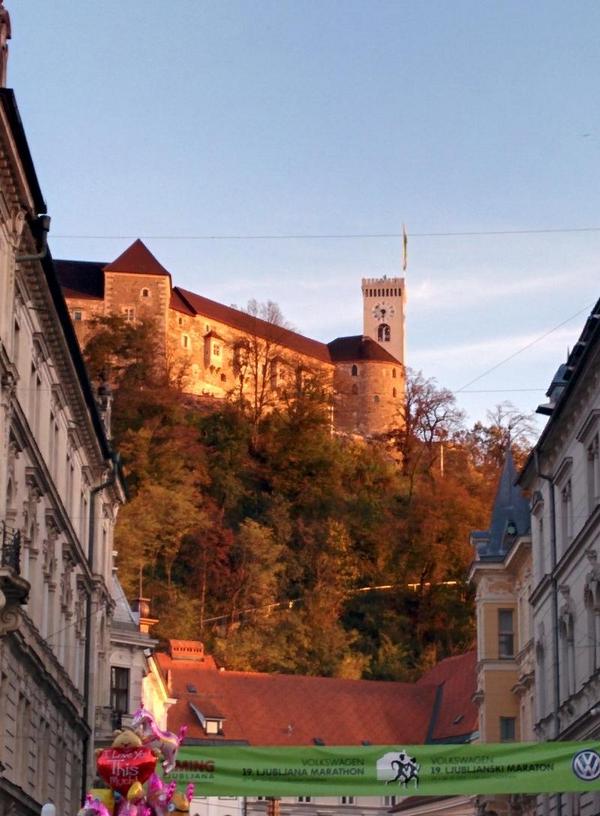 DisHekIlayMaden's tweet photo. Lazer eğitimimizin ilk günü Ljubljana'da serbest zamandı :) http://t.co/hE5KdzJmAx