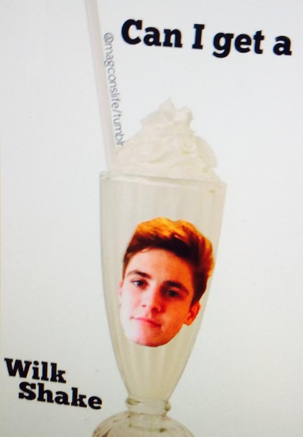 wilkyoubethe1's tweet photo. #wilkshake Can I get a wilkshake @sammywilk http://t.co/TPOIldrcyd