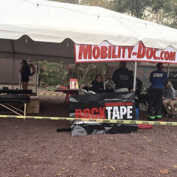 Mobility_Doc's tweet photo. We've officially begun taping! #rocktape #marcpro #mobilitydoc #mobility #crossfit @crossfitpocono #competition http://t.co/EBhswLCnwM