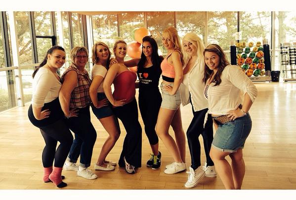 SamCheerCo's tweet photo. Had a blast teaching these dirty dancers how to 'really shake 'em down' @slchristopher @KarenBlewsy @CheerleadingCo http://t.co/5NV2pKhPpc