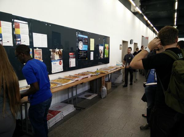 ShTeng's tweet photo. Awesome talks (e. g. from @FlatoutTech's Michi), nice #GoodieBag (with a shirt) and free pizza and drinks! #DevFest http://t.co/Qq9kaddD7A
