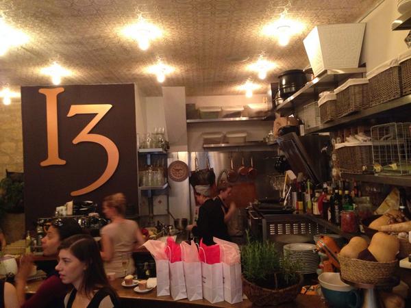 zeparisienne's tweet photo. Quand @PreteMoiParis fête des cinq ans ! #treizebakery http://t.co/F9yen8fvgF
