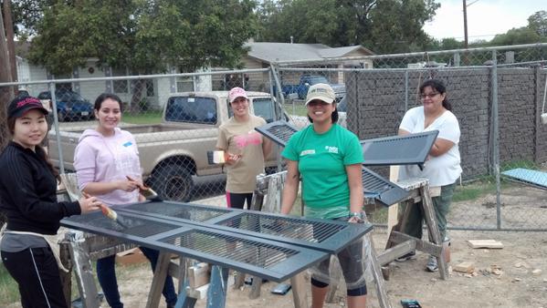 HabitatSATX's tweet photo. Thanks to @StMarysU and Kappa Delta Chi! These ladies are busy painting shutters! #hfhsa #fallbuild #volunteersrock http://t.co/DqxxiEo5oq