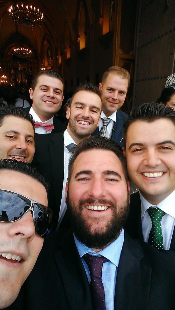 espeleoguito's tweet photo. Último selfie con Fernando de soltero. Felicidades Isa y cuidalo que es muy delicado el niño. http://t.co/jHO5y0ZCQN