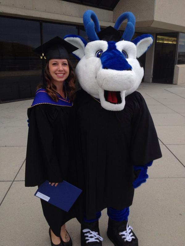 KaciiiReid's tweet photo. #ULeth2014 🎓 http://t.co/geJ9ZTiqwr