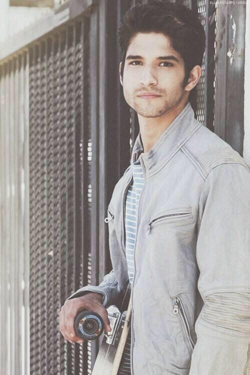httpswxlfie's tweet image. Happy birthday yo little piece of perfection @tylergposey