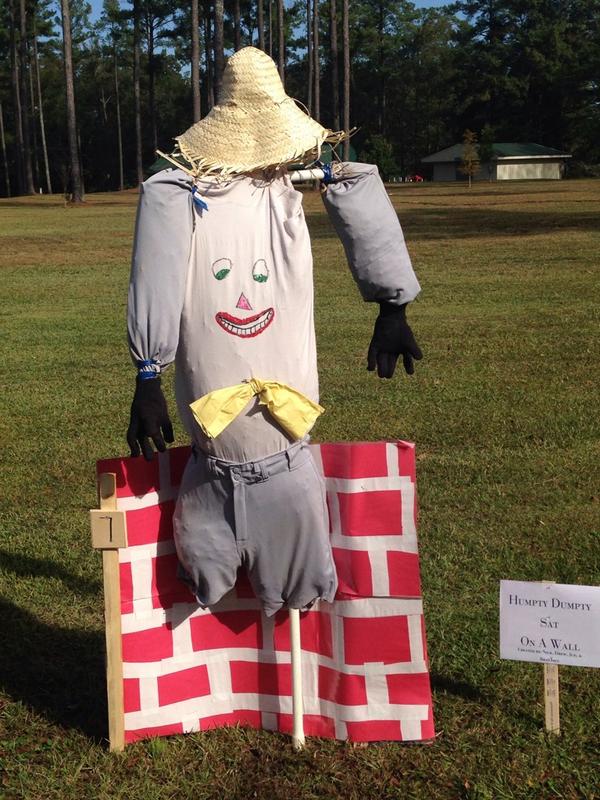 kjared87's tweet photo. Jared's kids scarecrow ready! #learnup #creativityiscool #BBEtigers #unitedway @sushay82 @Othell http://t.co/VyNOcknipe