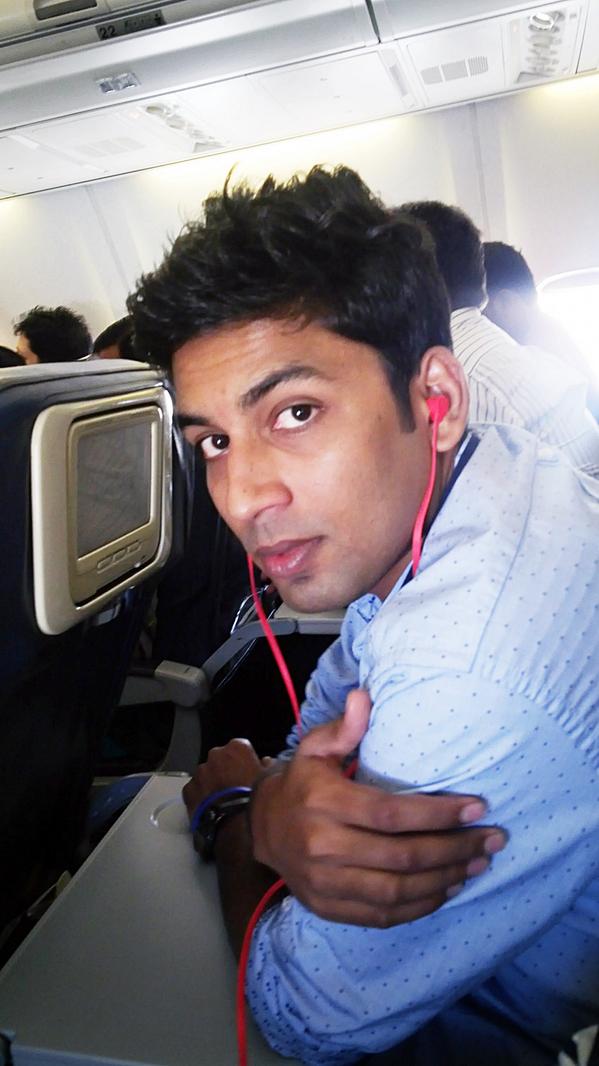 9imesh's tweet image. @sony_india #Q6 light blue,because i'm a travaler :) #skycolour #SonyBRAVIA #Triluminos