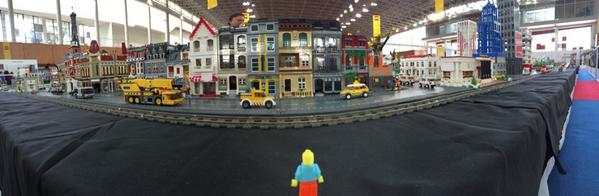 hello3d's tweet photo. #lego visiting #legocity http://t.co/xAOna1wXL6