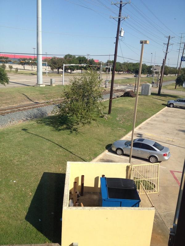 hotelviews's tweet image. RT @amynashgrice: Such a great view outside of our hotel #exceptnot  #hotelview