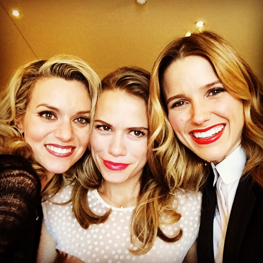 BuzzFeed's tweet photo. There Was A Mini (But Fabulous) "One Tree Hill" Reunion Over The Weekend http://t.co/iZKD8BDxJV http://t.co/0T6WS8K4cC