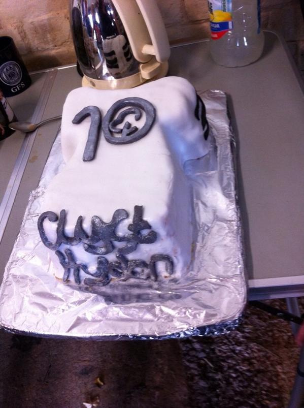 Cruwyser's tweet photo. Celebration cake for the Clyst Hydon kids completing their 10th runs today 👏 @parkrunUK @Killerparkrun http://t.co/AFUZ0orXEa