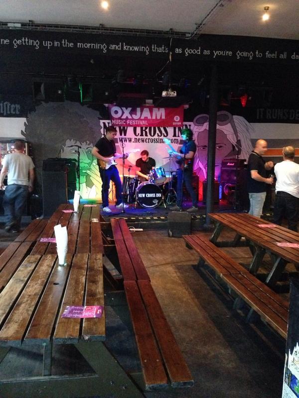 <a href="/AfterFleurs/">AfterFleurs</a> doing their soundcheck!! We are almost ready to go <a href="/NewCrossInn/">New Cross Inn</a> @OxjamNX