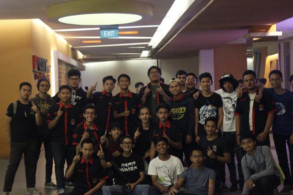 BRMJaktim01's tweet photo. Gathering BRM Jaktim dan Pusat #SATU http://t.co/KFbpgt84D4