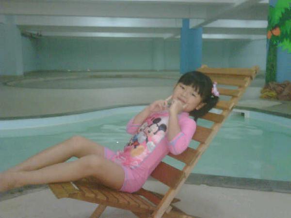 DeviAmelia's tweet photo. Nama : Vanessa Vernandi
Kelas  : Tk A3
Aku sangat #banggasekolahdi @tkk_kotawisata @BPKPENABURJkt http://t.co/XXKl1mUbpk