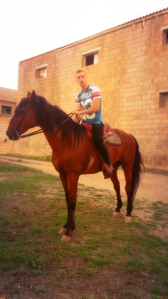 93_mateo's tweet photo. Eras fuego , #bailarin pero ahora vas a ser un volcán en erupción :)) ♡♥♡ @MariaSoleeer http://t.co/A68OZBOo8E