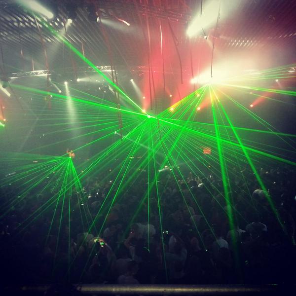Hit me with those laserbeams🙌 thanks for the mad fun party! #SexedUp vs #KingsOfAce #ADE #Amsterdam
