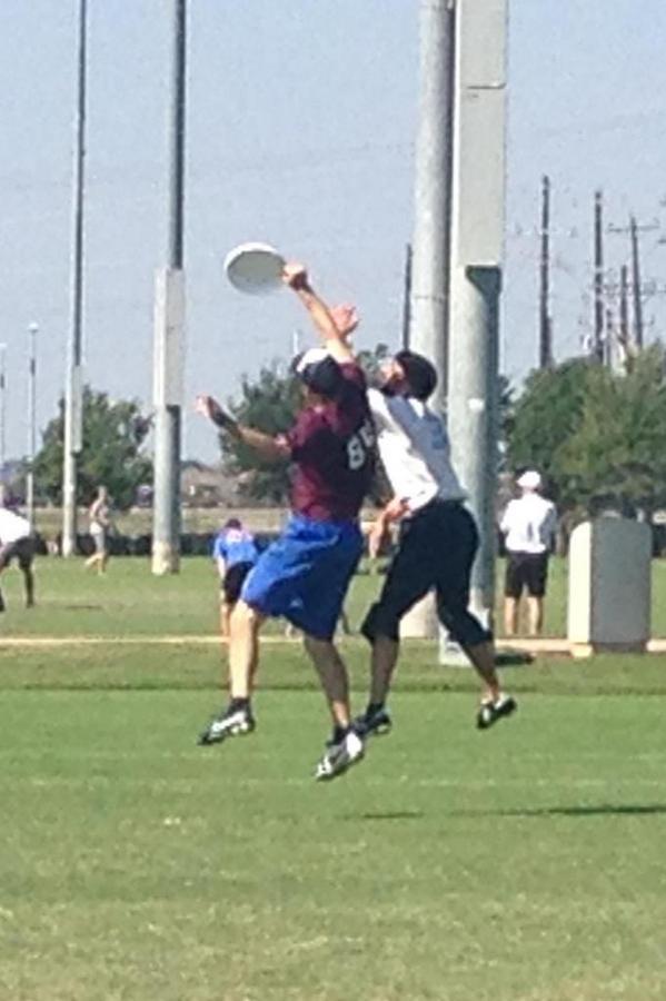ColumbusMixed's tweet photo. GAME WINNING CATCH! 12-11 http://t.co/iWuolaFbWq