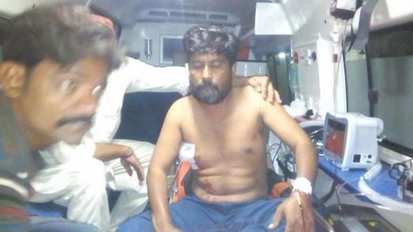 faibyy's tweet photo. Humdard of #MQM Ashfaq injured by Police Firing at Islamabad Chowk #Hyderabad @abidifactor @WasayJalil @KaleemAltafi http://t.co/m2xsvGld8k