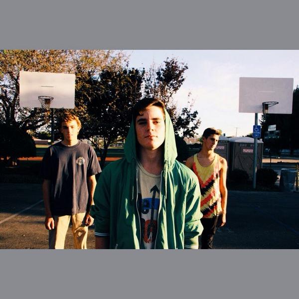 Jaded_____'s tweet photo. Good times with the bros http://t.co/yIRXr6momM