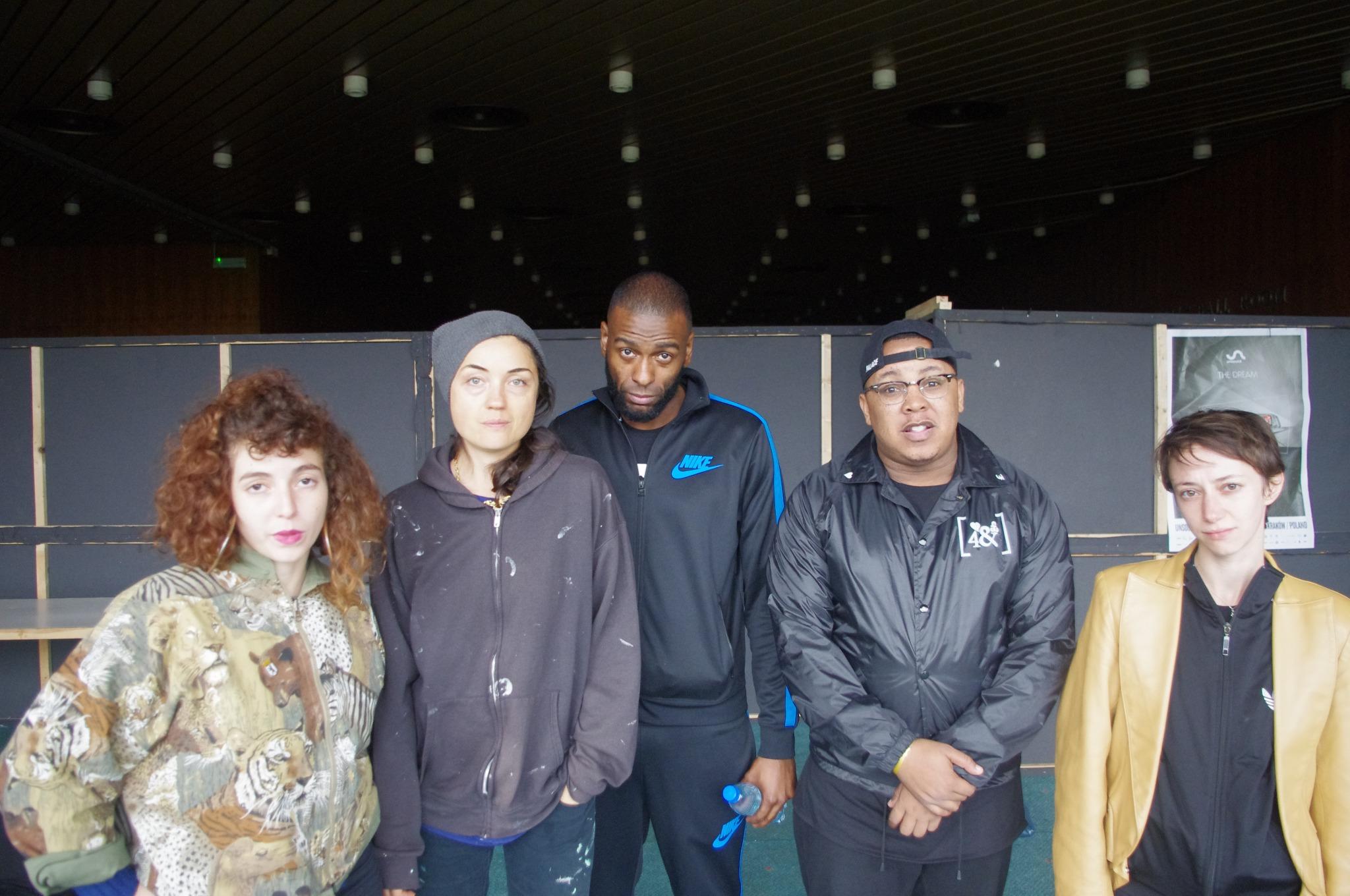 Embedded image permalink