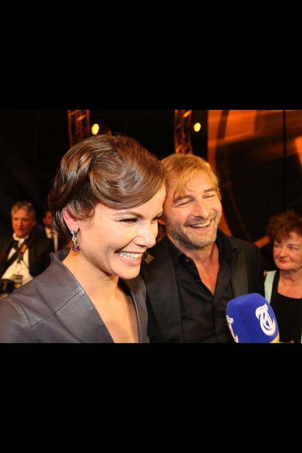 debbiedebstra's tweet photo. @FlikkenMSTR wint de #televiezierring ze hebben hem verdient!! Wat een geweldige serie! @angelaschijf @VictorReinier http://t.co/9F60byr5F5