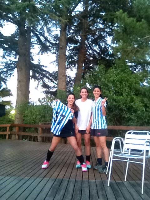 BertaDomingo's tweet photo. Som segona les mes fines! #AnnaArch que be tho passes... @clararaventos7 @CarminArgemi #camme http://t.co/iwFavvSE2K