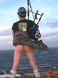 GotKilt's tweet photo. All right,all right some real flashes for the ladys #kilt #kiltlifting #kiltflash #underthekilt http://t.co/IEkAjFqyWB