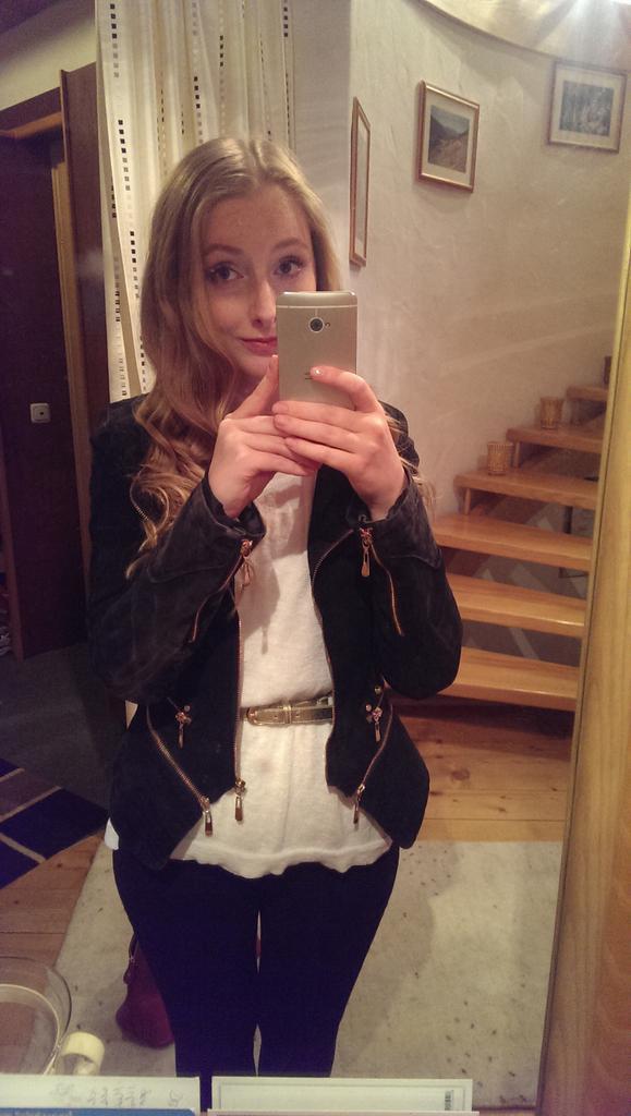 Anni_1995's tweet photo. Dinner 😍✌ http://t.co/fTjAcncZPL