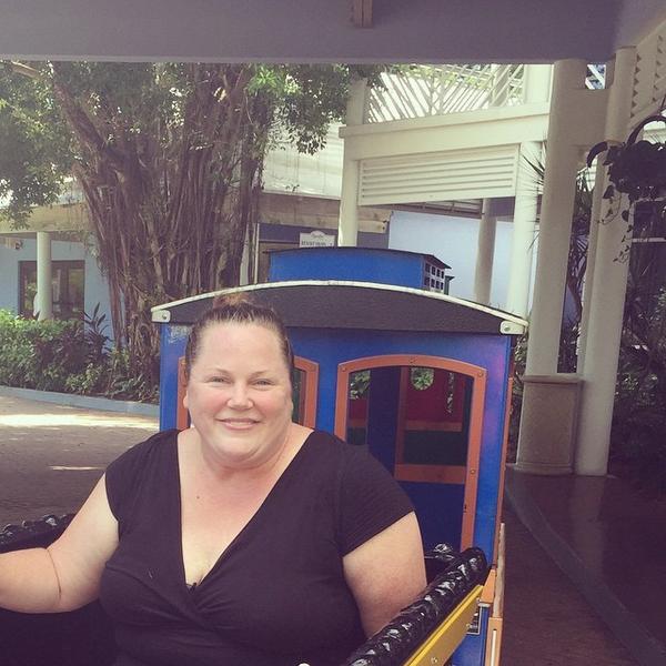 StacieinAtlanta's tweet photo. On the @beachesresorts Choo Choo Train! #BeachesMoms #BeachesGoSeek #HPBeachesMom #SoonC... http://t.co/ELj2rvAFbd http://t.co/vfsUehiRJl
