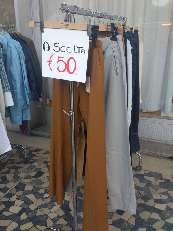 iretap's tweet image. Insomma @matteorenzi,
#italiariparte tra lutti ed evasione fiscale #innero 
#AlluvioneGenova 
Interventi?Fondi?