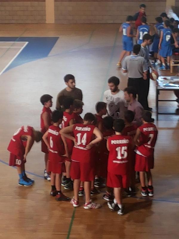 PBBbaloncesto's tweet photo. #ResultadosPBB #CopaGaliciaMini @PBBbaloncesto #AMAPBB (50-52) @CBSeisNadalCoia .Partidazo de los dos equipos http://t.co/QfdKS5uTjY