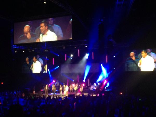 DesireeStJohn's tweet photo. #MYC14 wrap up-realized it's my 23yr attendin a MN youth conv &amp;as always, in awe by another grp of teens passion http://t.co/WLjJcBliCU