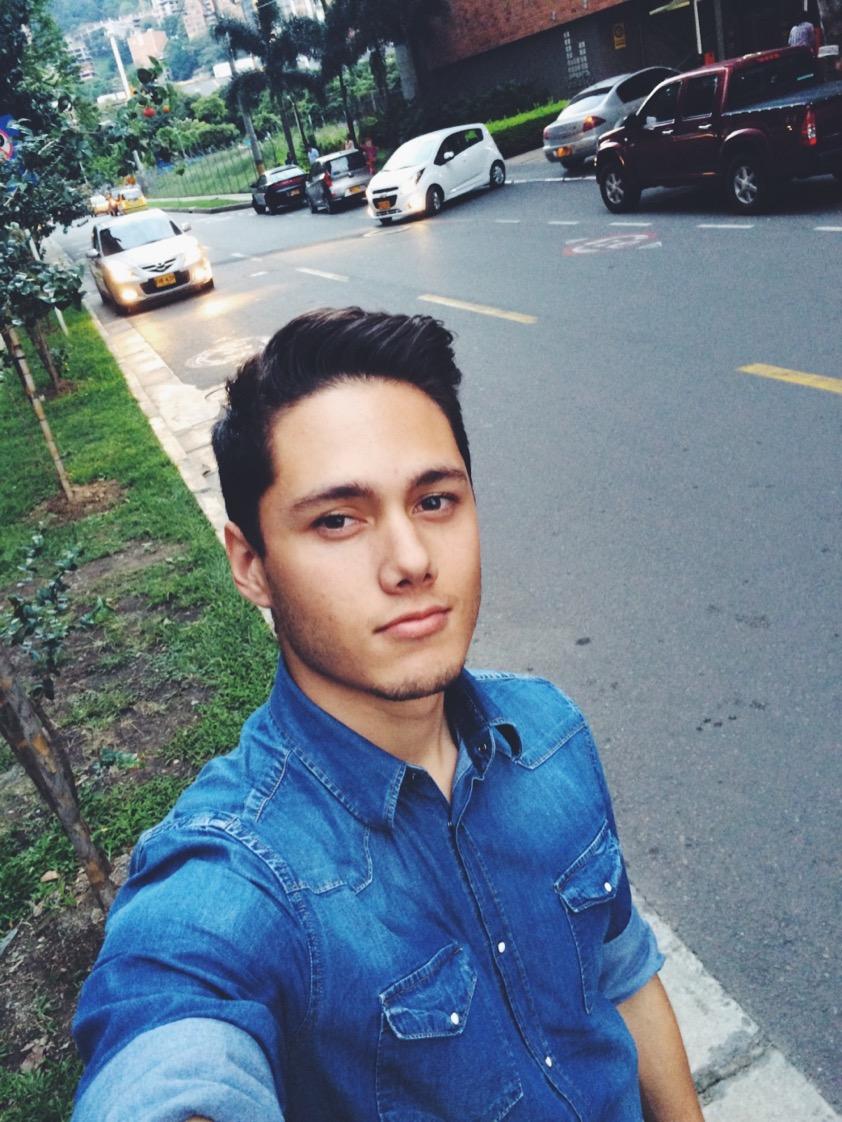 Embedded image permalink