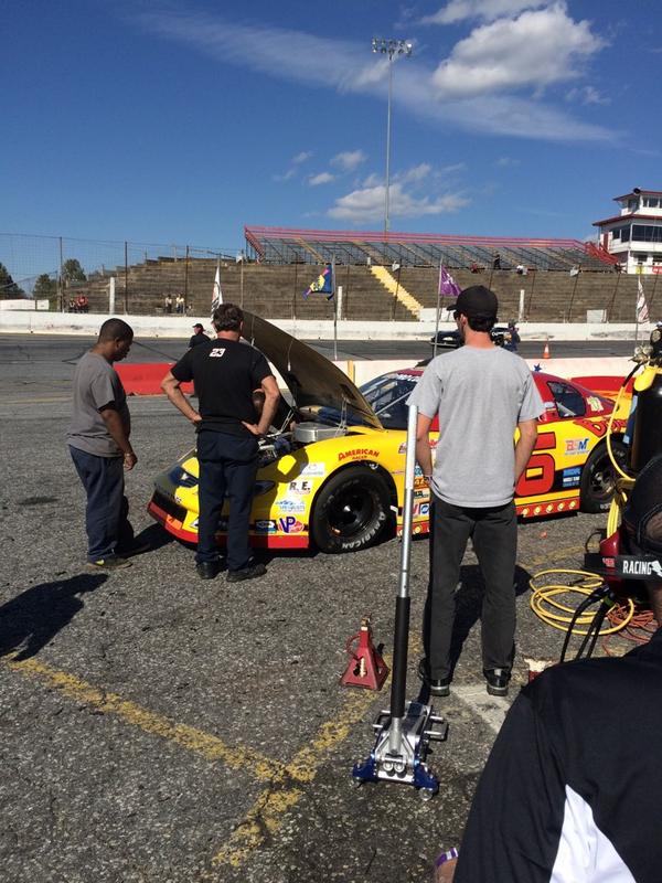 ReidWilson66's tweet photo. The @Bojangles1977 #racecar feels good for tonight's #bojangles250 @hickoryspeedway http://t.co/mvIcMFS7uD