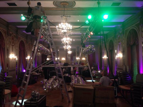 Ya casi estamos! #Mati&amp;Jesi en <a href="/AlvearPalace/">Alvear Palace Hotel</a> <a href="/SarapuraDJS/">@sarapura</a> <a href="/ma_blum/">Martin Blum</a> <a href="/Beluggattino/">Belen Garcia Gattino</a> <a href="/JuanDiegoML/">Juan Diego M Larrea</a> #MuchaMusica