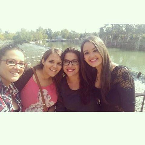 Judith_1292's tweet photo. Muy buen dia con las farmaceuticas por Aranjuez @albita2206 @arantxab6  #nuria http://t.co/m30BZtz5hb