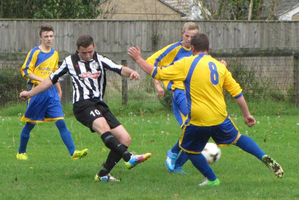 YLPSport's tweet photo. @YourLocalPaper © pix from @HeachamFC Reserves' 13-0 @NWNLeague win at @MethwoldUtdFC Reserves 11/11 http://t.co/FXTibXsbRz