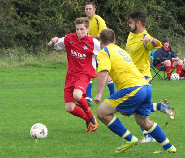 YLPSport's tweet photo. @YourLocalPaper © pix from @WSSCFC 5-2 @NWNLeague win v @HunstantonFC 1/11 http://t.co/OO6VpKgaDE