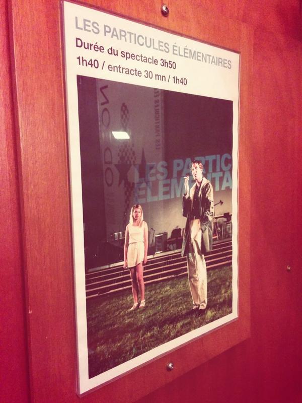 SMargueron's tweet photo. Formidables #ParticulesElementaires au @TheatreOdeon. Puissant et caustique, fidèle au texte. Allez-y, ça dure 3h50. http://t.co/jVAUBUyqxd
