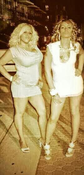 stephroyal's tweet photo. @PostBadBitches #teamgoldii in da buildin #LikeABoss #StephGoldiiHipHopsCinderella #VindictiveBxtch #DefinitionofaGee http://t.co/HRbLr3sbpc