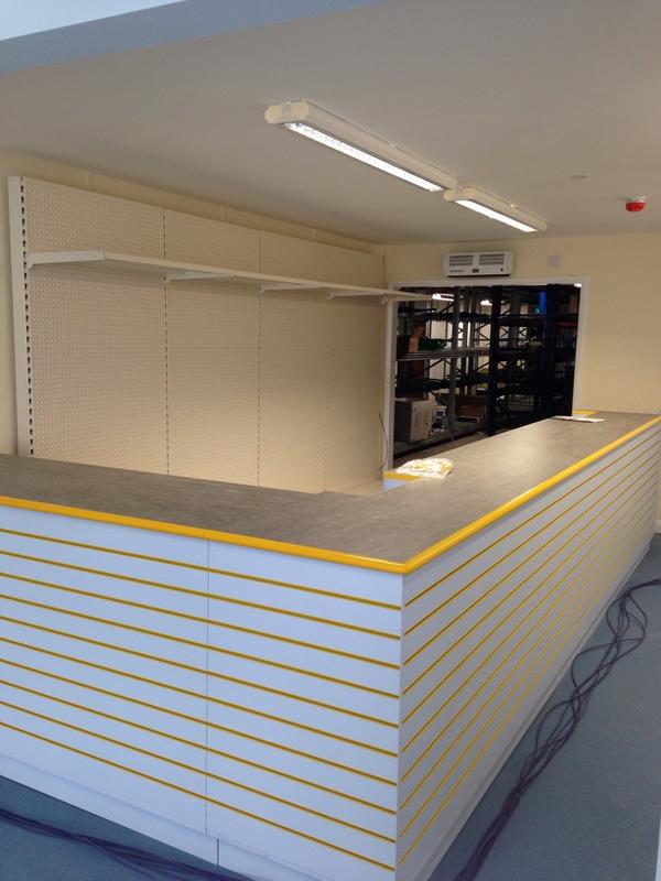 PadODonnell's tweet photo. Trade counter in at our new Branch in bath @BBSBristol http://t.co/7nTVBt2w8k