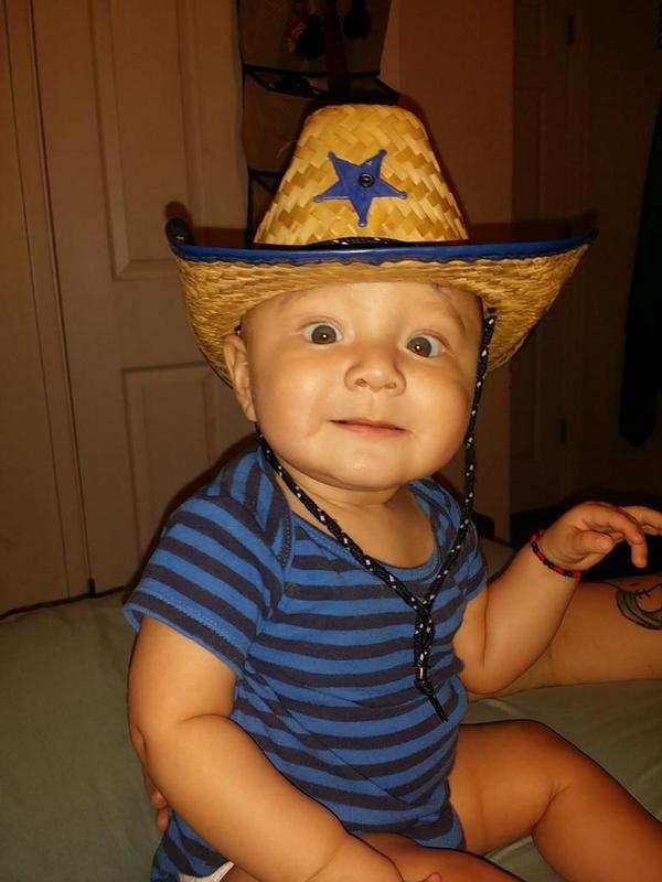 tbone8187's tweet photo. My lil cowboy G http://t.co/YNEotLedt0