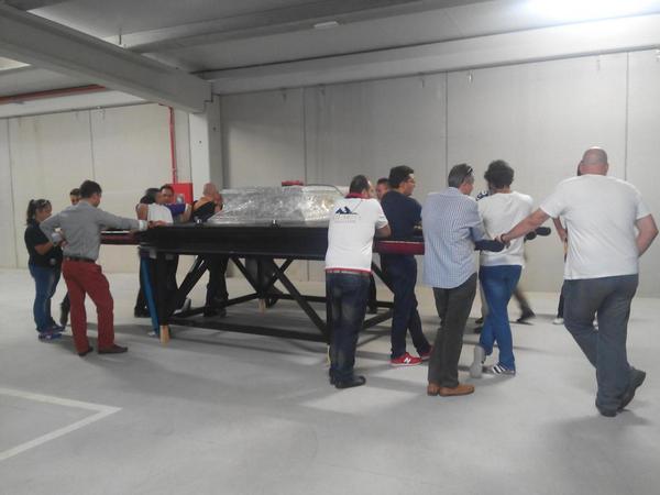 CSagradaCena's tweet photo. Hoy la Comisaría d Hermanos de Carga ha realizado el 1°ensayo cargando las andas que portarán a Jesús de la Esperanza http://t.co/LABe2OcF2T