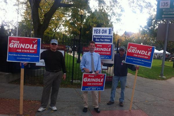 A great team of volunteers is making it happen! #mapoli #magop